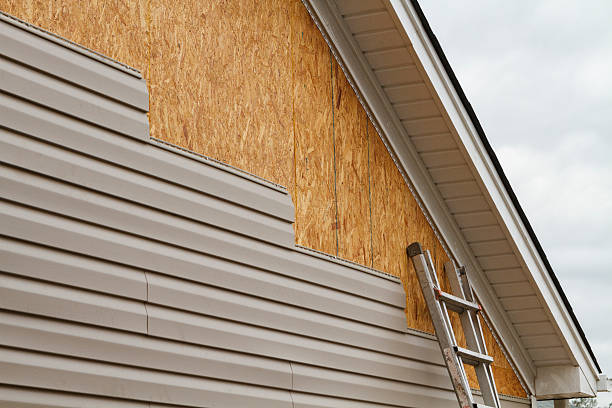 24/7 Emergency Siding Repair experts in Marion, IN